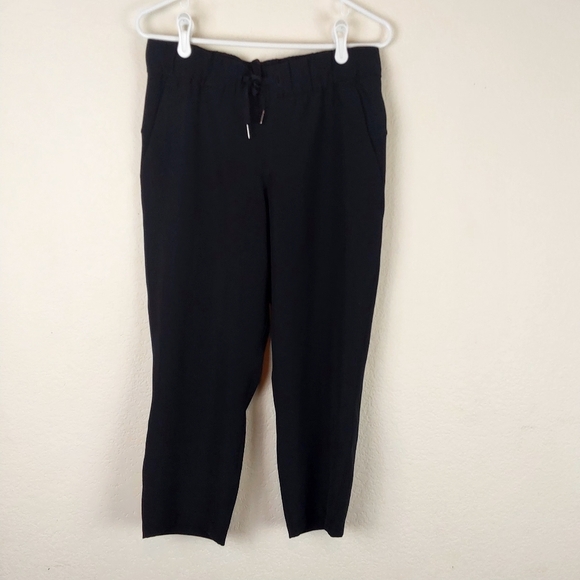 Lululemon On The Fly Crop Pants - Picture 5 of 14